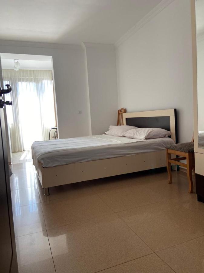 Gulnasi'S Guesthouse Батуми Экстерьер фото