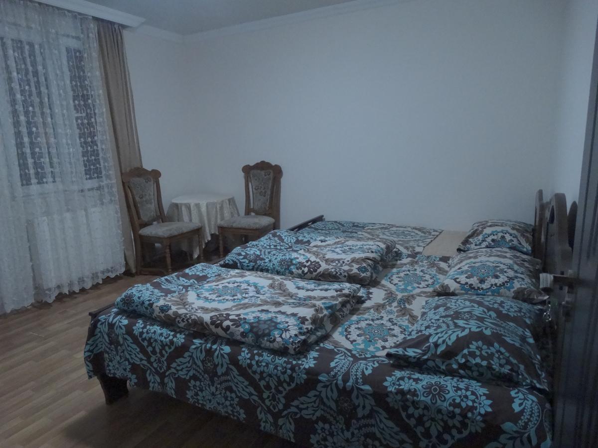 Gulnasi'S Guesthouse Батуми Экстерьер фото